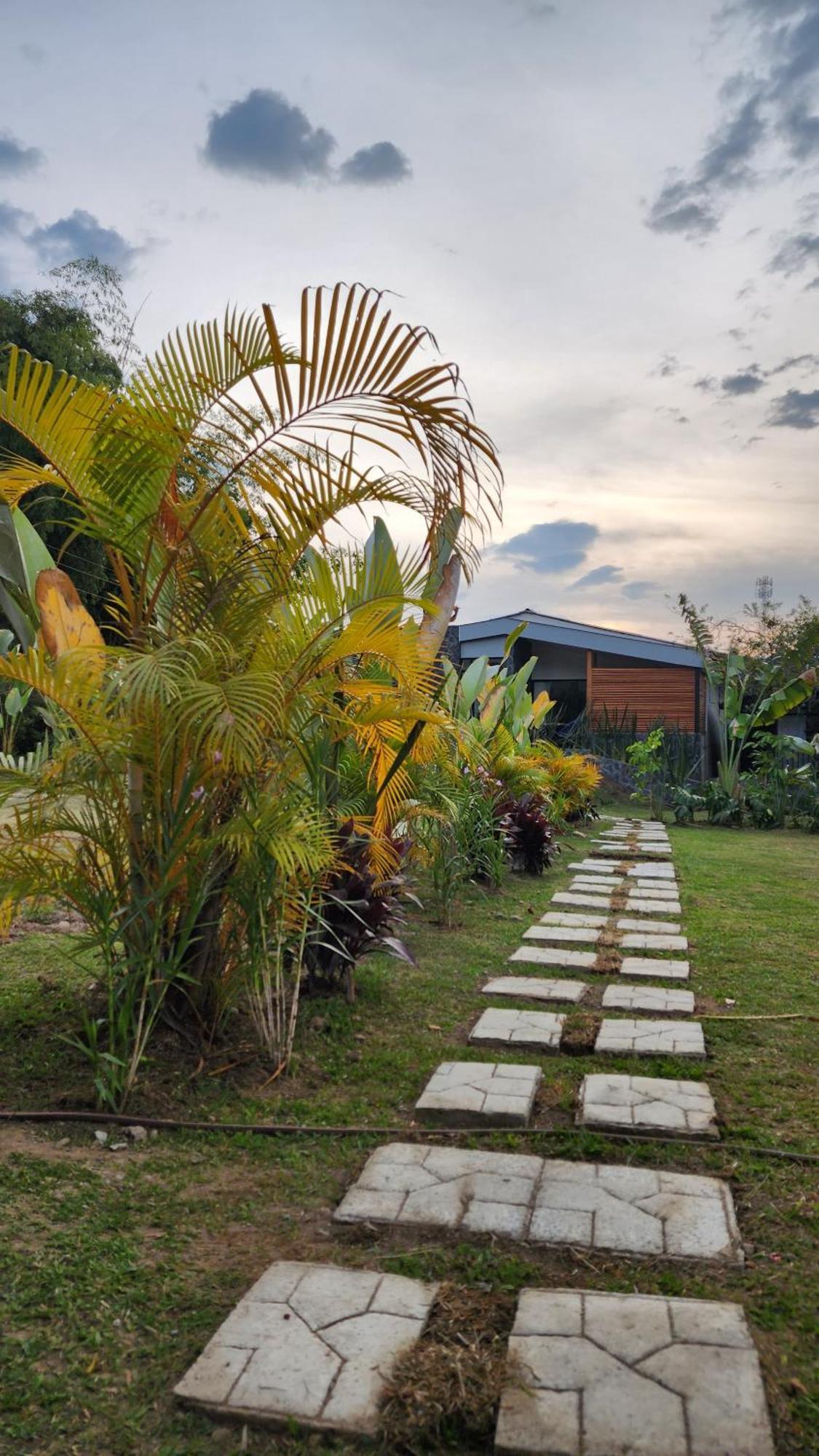 Uko Urban Ekolodge Armênia Exterior foto